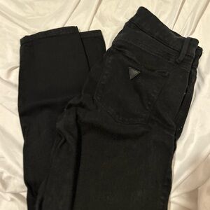 Guess Black Skinny Jeans Sleek Design